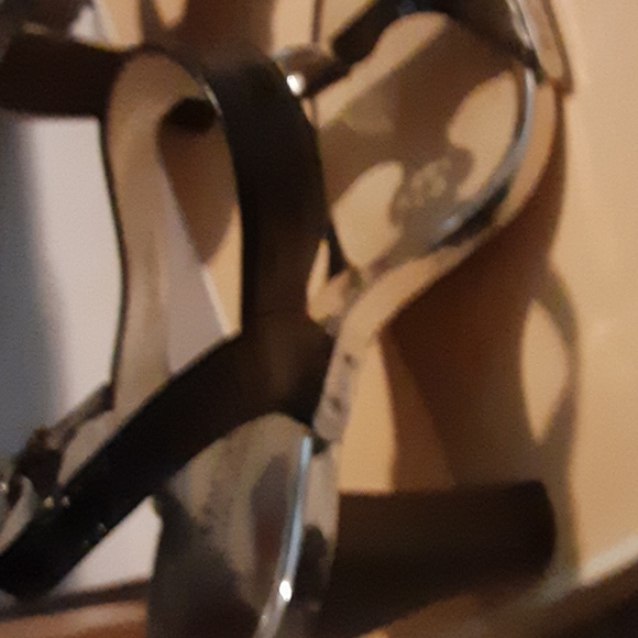 Meet your Posher, Gina - Picture 3 of 4